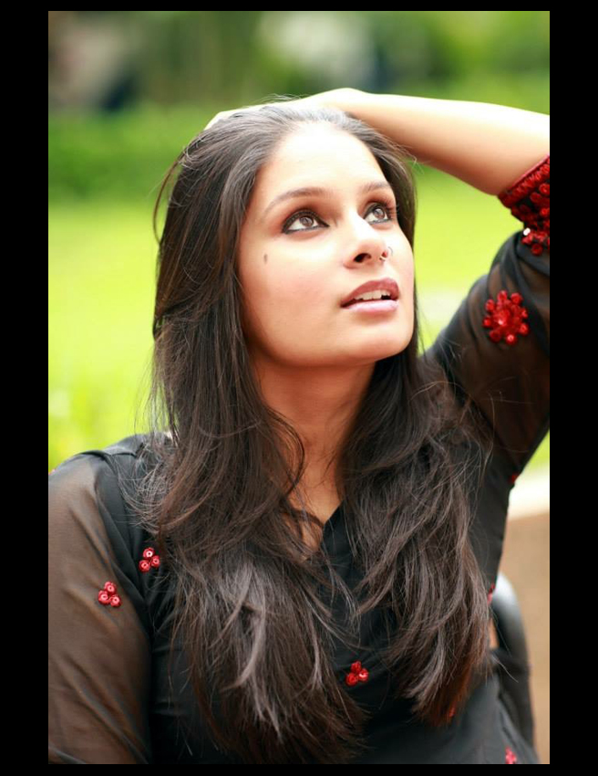 Beautiful model and actress Virali Modi
